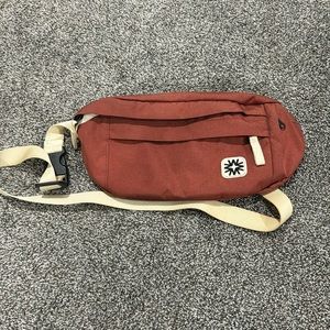 Walker Family Goods Louie sling